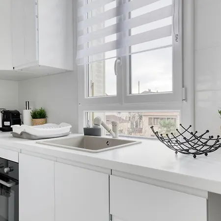 Maison 8 Personnes - Parking - Metro 7 Et Rer B A 6 Minutes * La Courneuve