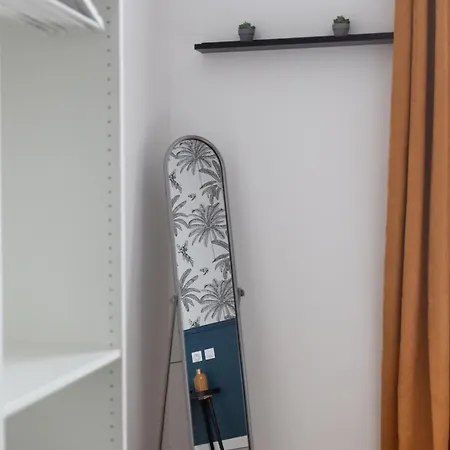 Maison 8 Personnes - Parking - Metro 7 Et Rer B A 6 Minutes Holiday home *