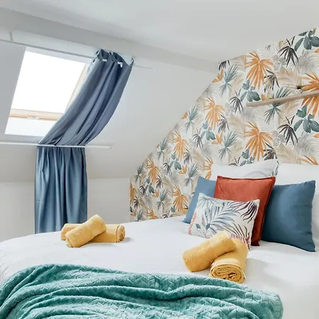 Maison 8 Personnes - Parking - Metro 7 Et Rer B A 6 Minutes Holiday home La Courneuve