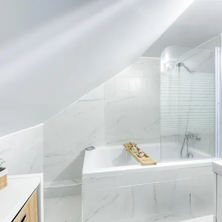 Maison 8 Personnes - Parking - Metro 7 Et Rer B A 6 Minutes Holiday home
